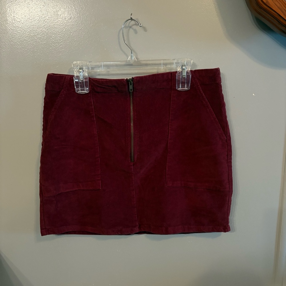 Wild Fable‎ Deep Red Burgundy Corduroy Front Zip Mini Skirt (Women's 16)